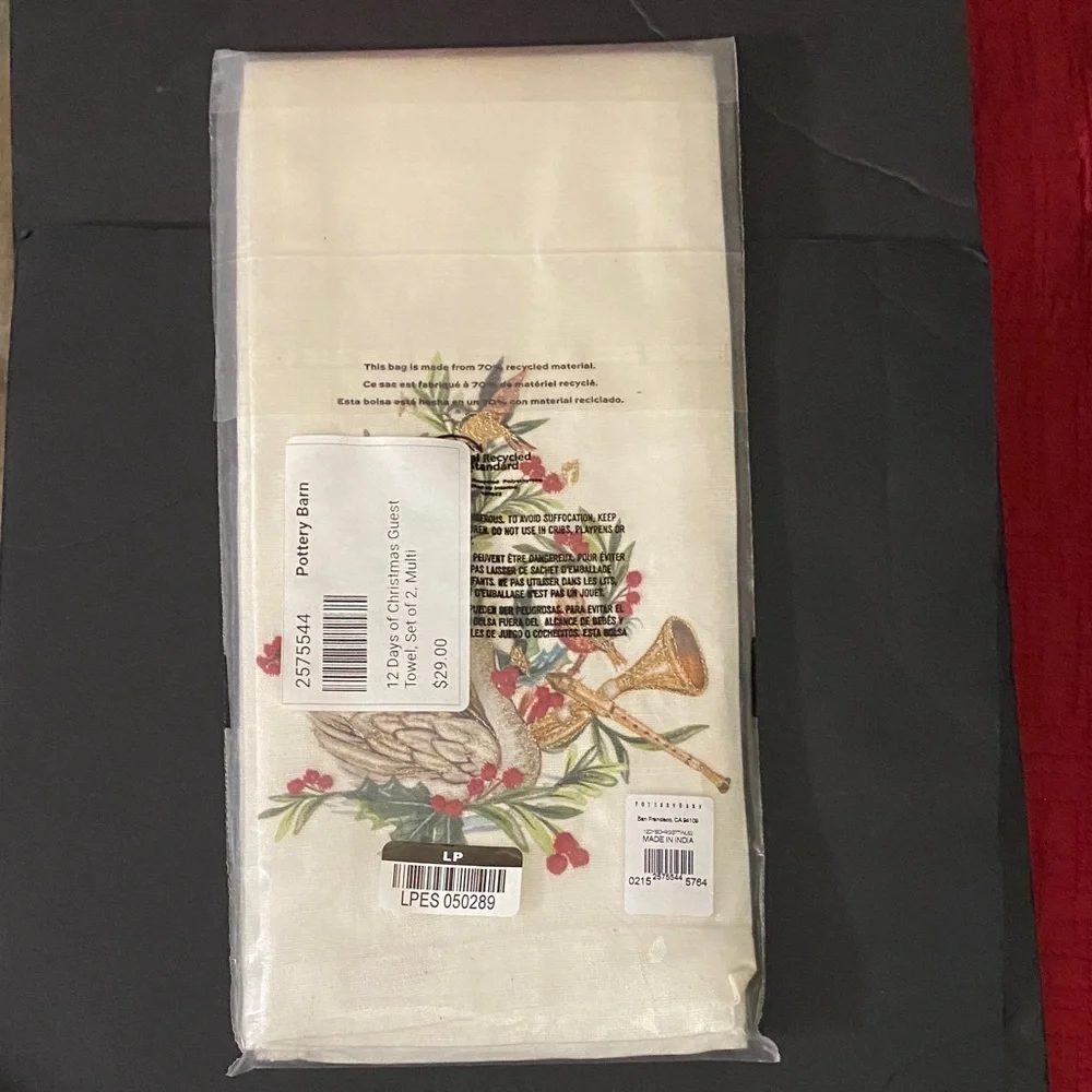 Pottery Barn 12 Days of Christmas Guest Towel Festive, Set of 2, Multi NWT